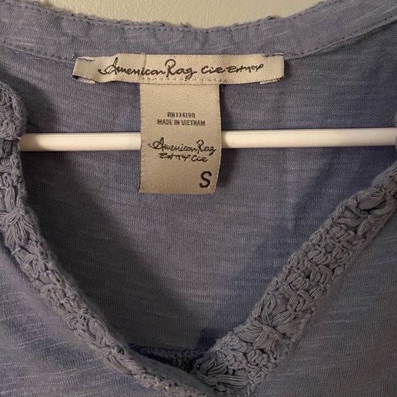 Top - Picture 2 of 3